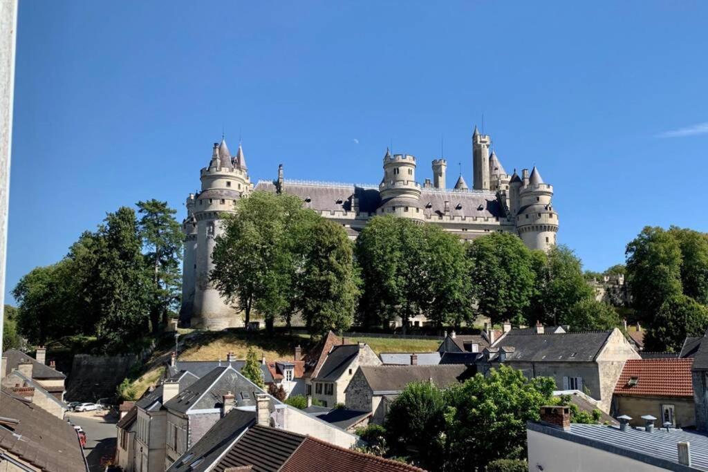 Appartement Vintage Avec Vue Sur Le Chateau Pierrefonds Exterior photo